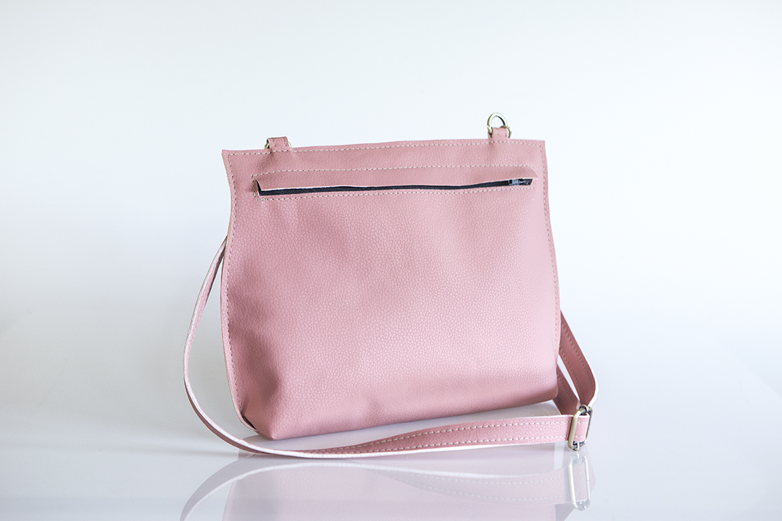 VILMA ΡΟΖ ΜΕ ΛΟΥΡΙ